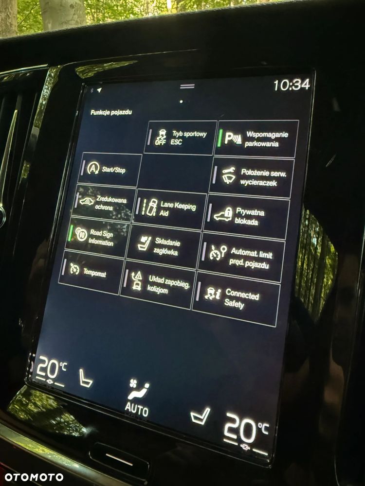 Volvo V90 D4 Momentum - 19