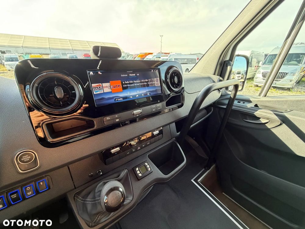 Mercedes-Benz Sprinter 517 - 27