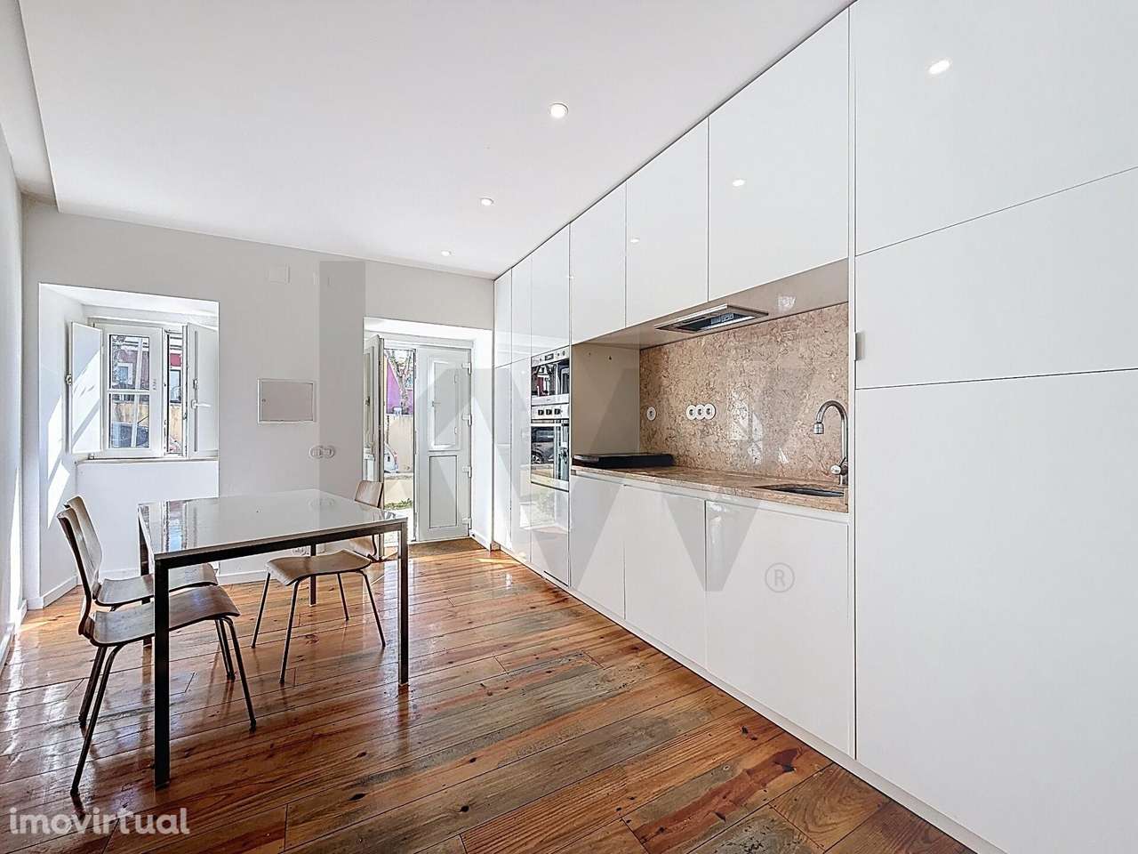 Prédio com dois T1 Independentes em Carnide – Excelente Investimento - Grande imagem: 3/20