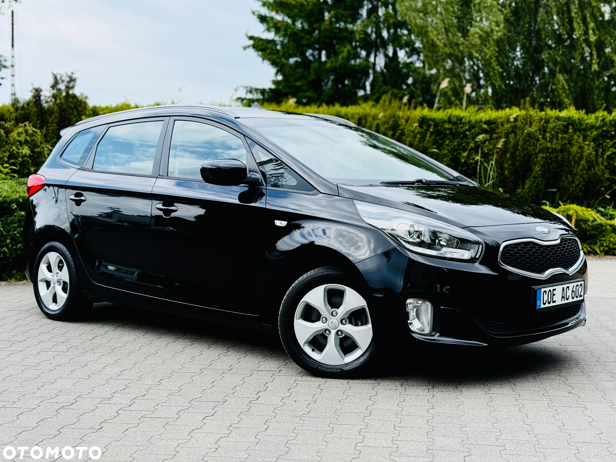 Kia Carens 1.6 GDI Dream Team Edition - 15