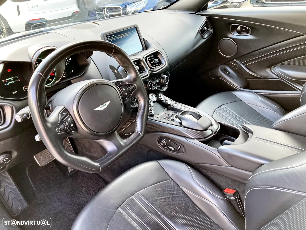 Aston Martin Vantage Coupe V8 - 21
