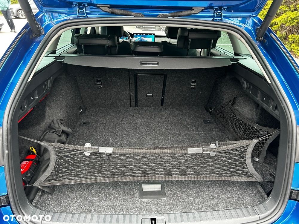 Skoda Octavia 1.5 TSI mHEV Selection DSG - 8
