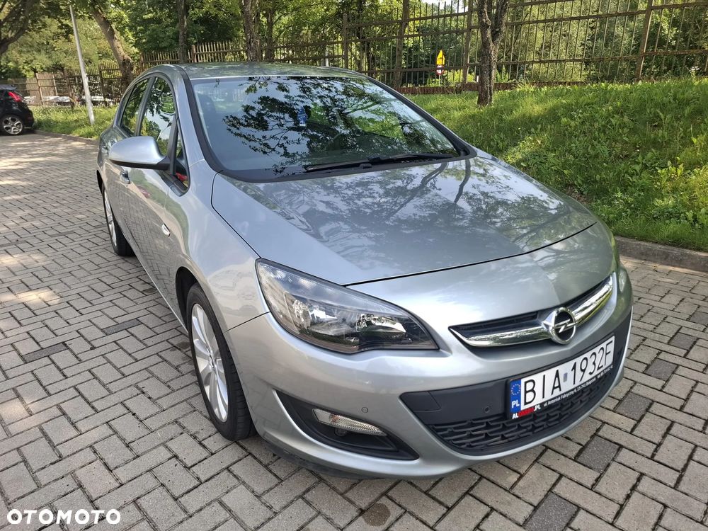 Opel Astra 1.6 Enjoy - 1