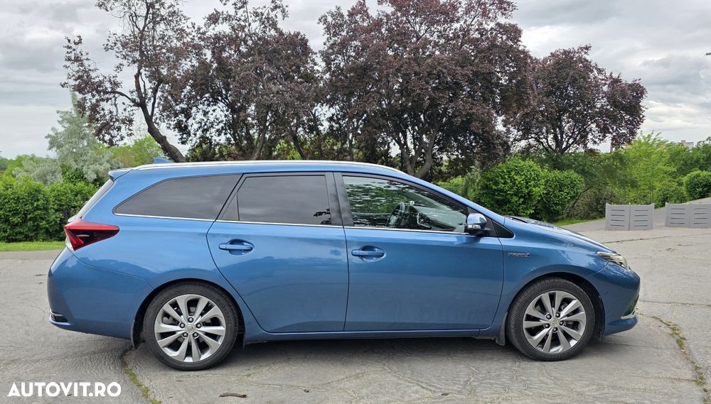 Toyota Auris - 3