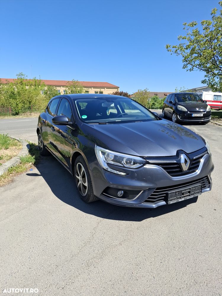 Renault Megane - 2