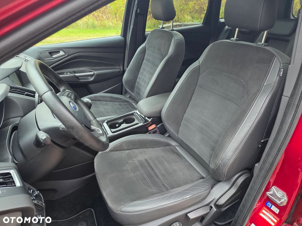 Ford Kuga 1.5 TDCi 2x4 ST-Line - 20