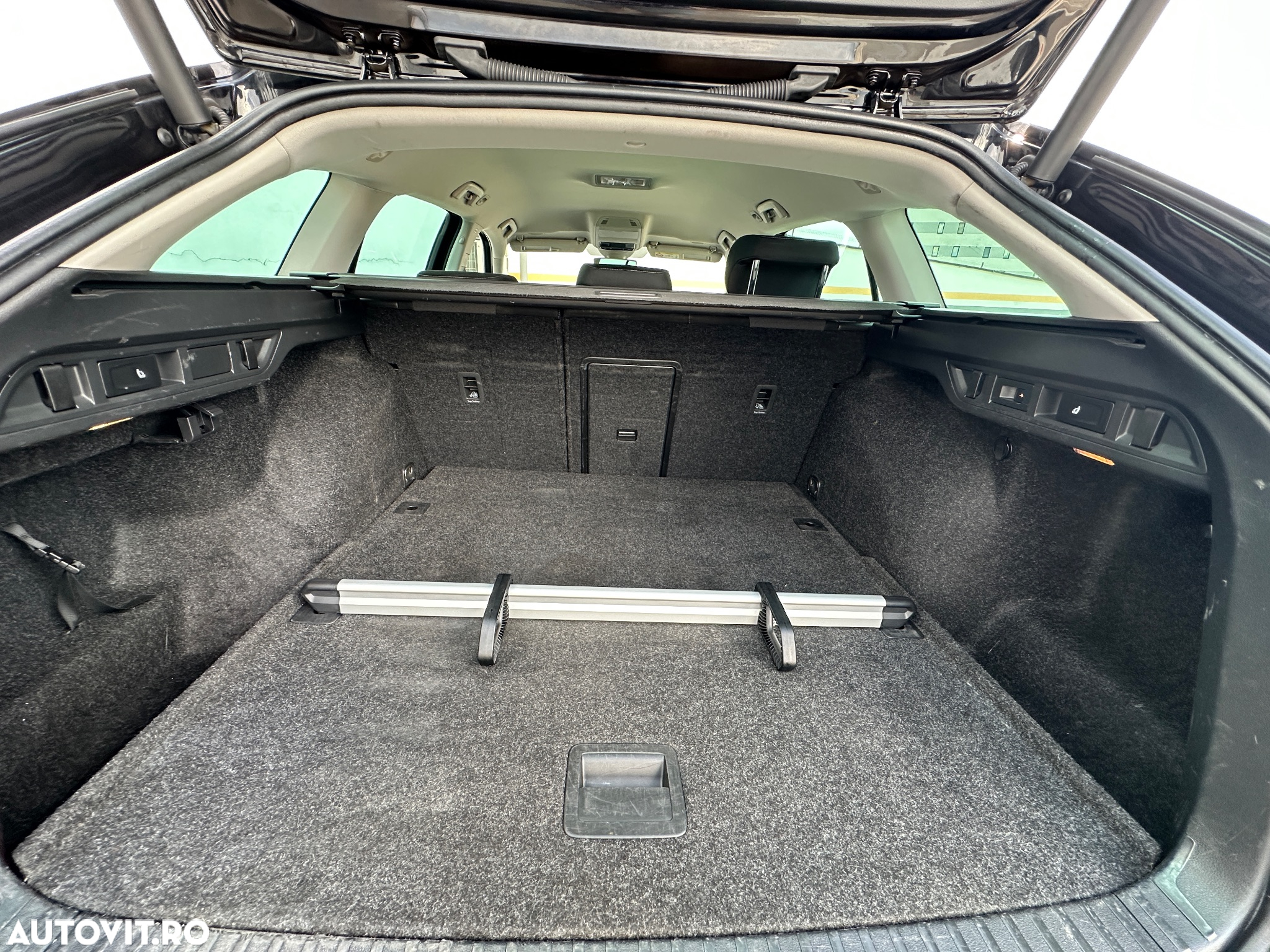 Skoda Octavia Combi 2.0 TDI 150 CP DSG Sportline - 11