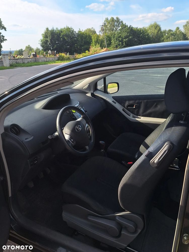 Toyota Yaris 1.3 VVT-i Luna - 19