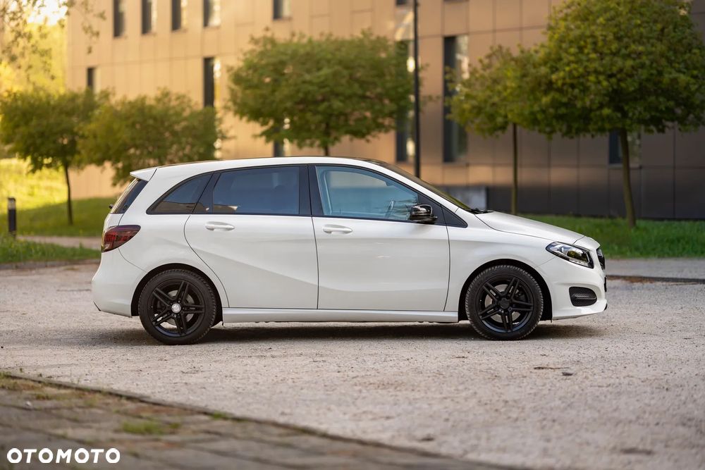 Mercedes-Benz Klasa B 250 4Matic 7G-DCT Urban - 4