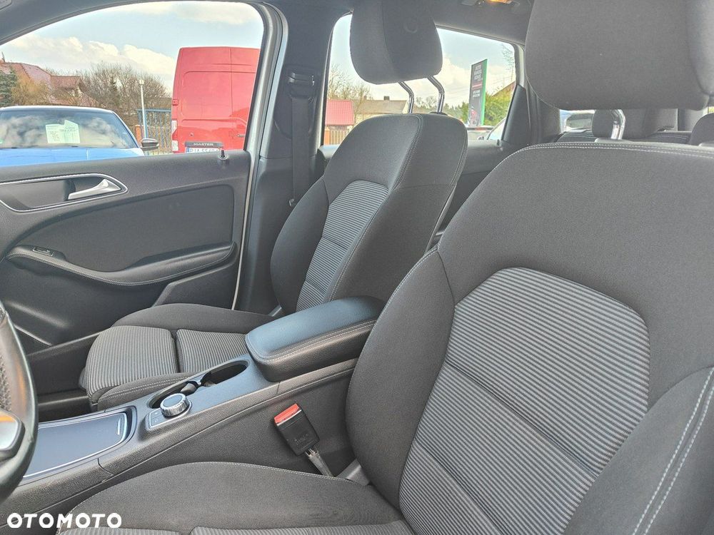 Mercedes-Benz Klasa B 180 d 7G-DCT Edition - 16