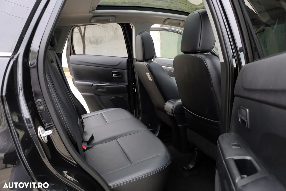 Mitsubishi ASX 1.8 DI-D 4WD Instyle - 16