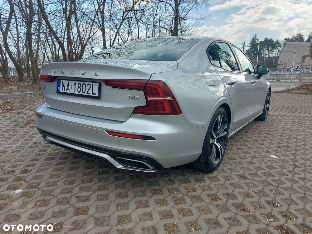 Volvo S60 T4 R-Design - 16