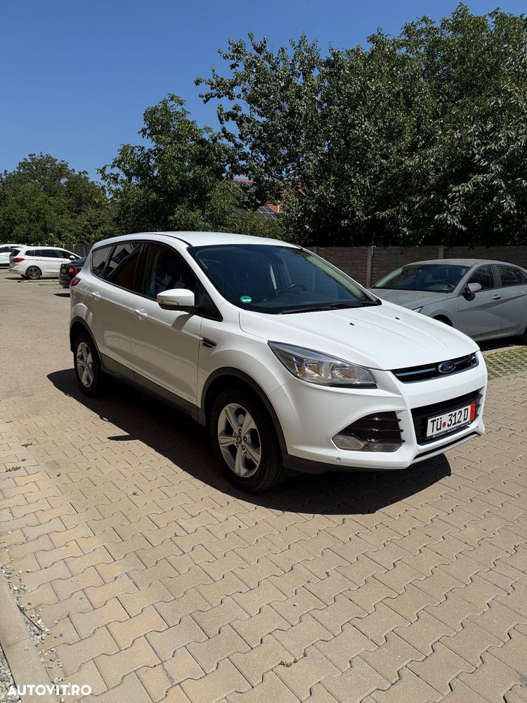 Ford Kuga 2.0 TDCi 4WD Powershift Titanium - 4