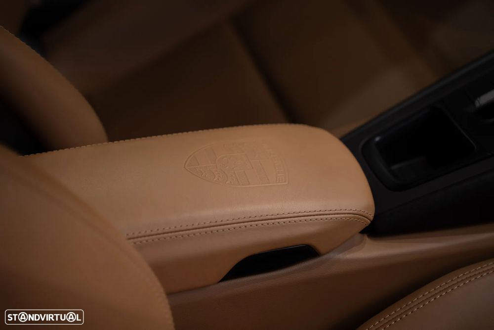 Porsche 911 (991) Carrera 4 S PDK - 19
