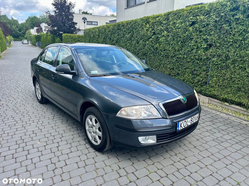 Skoda Octavia 1.6 Ambition - 12