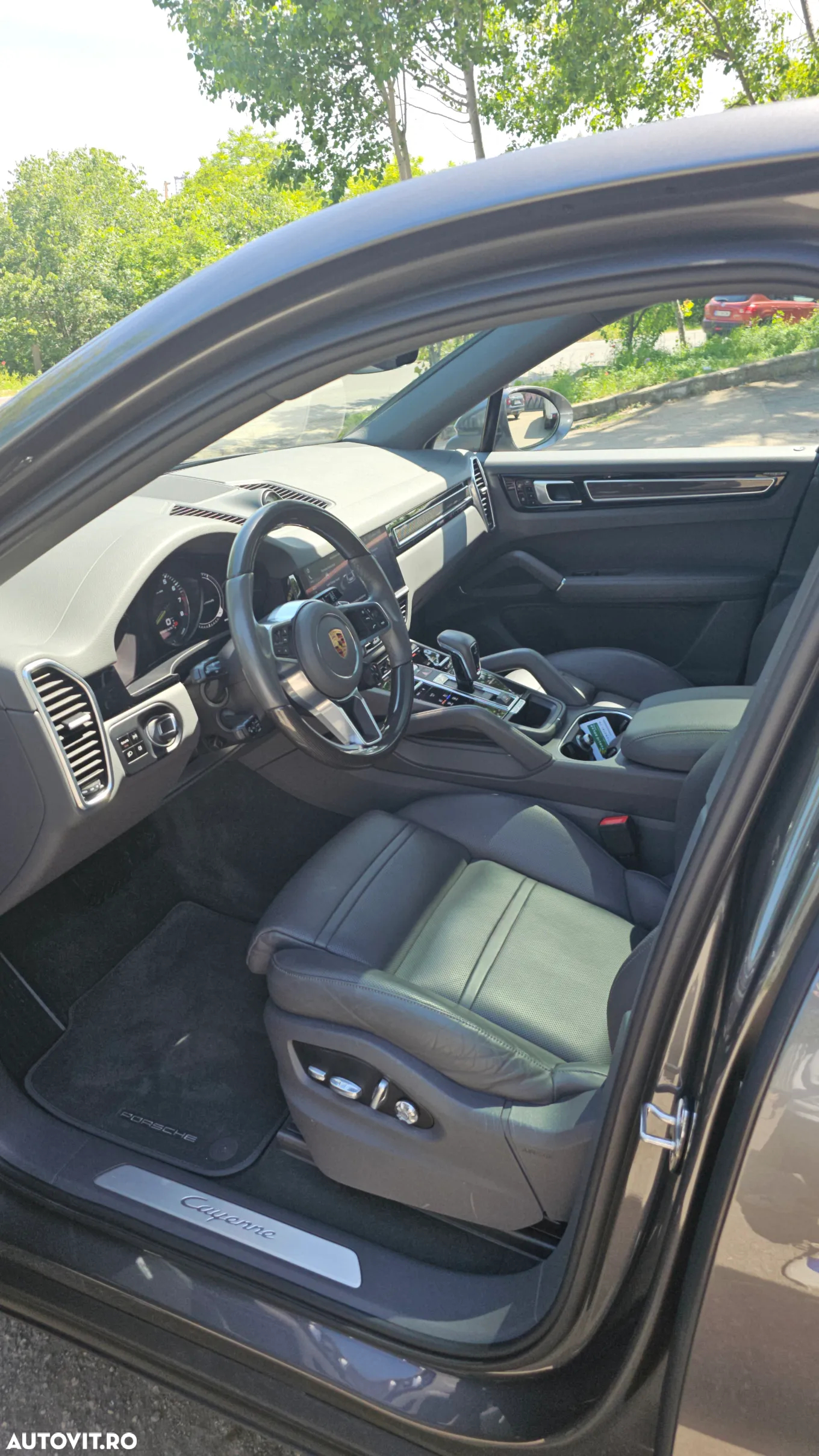 Porsche Cayenne Tiptronic S Platinum Edition - 11