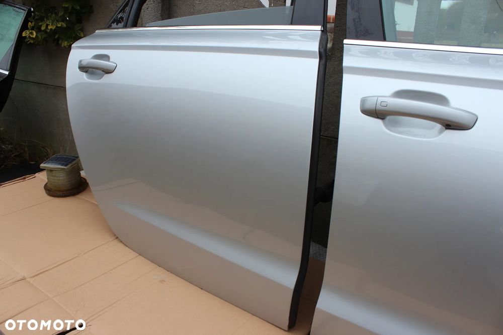 DRZWI PRZEDNIE TYLNE PRAWE AUDI A6 C7 AVANT LY5Q 2015 - 20