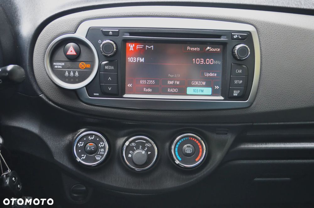 Toyota Yaris 1.0 VVT-i - 18