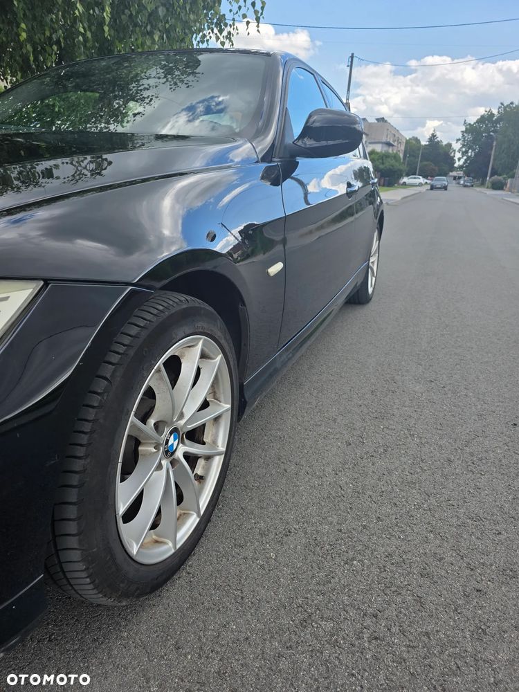 BMW Seria 3 - 25