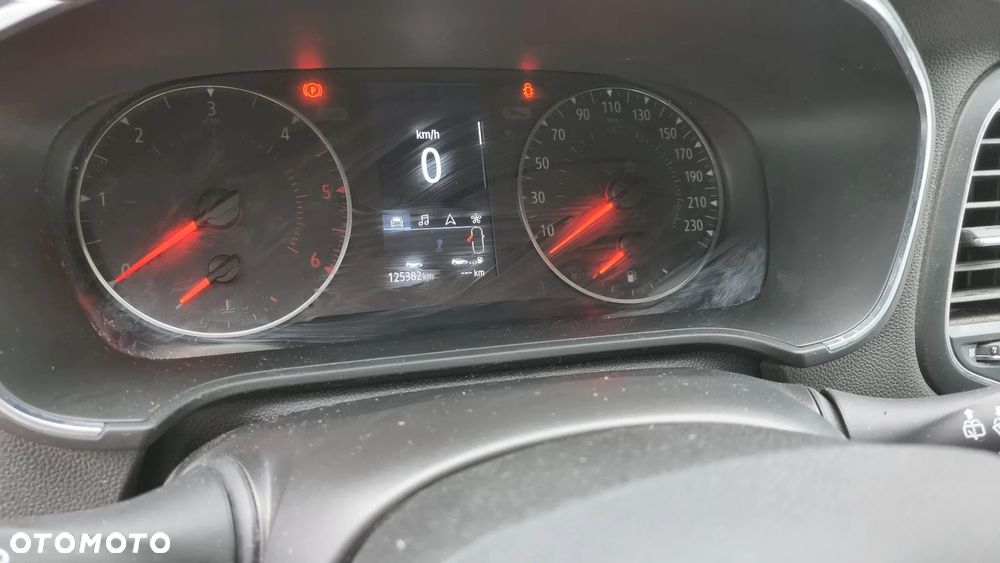 Renault Megane 1.5 Blue dCi Business - 28