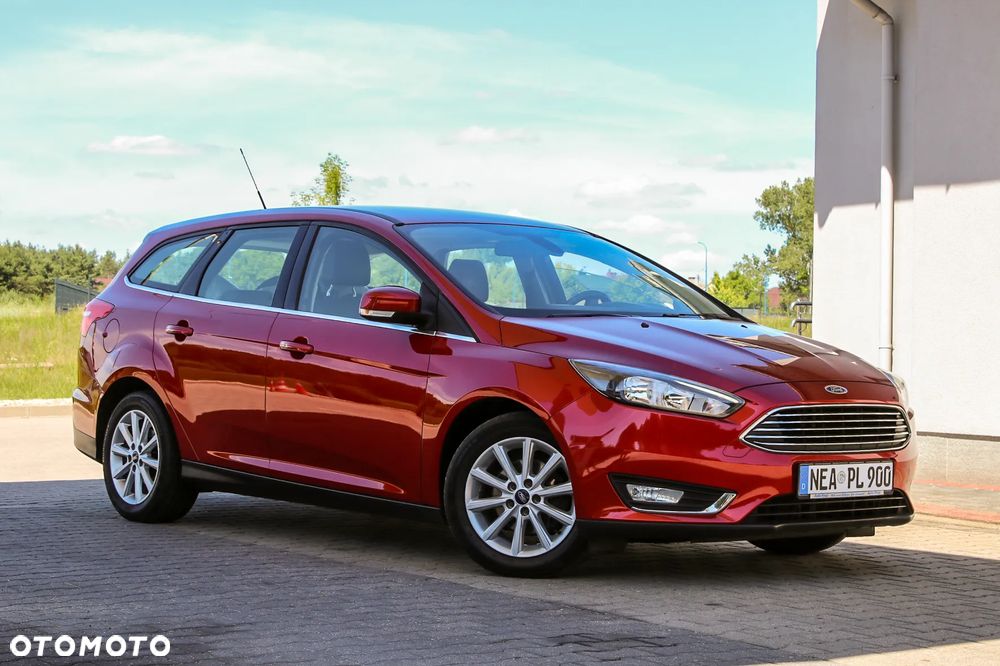 Ford Focus 1.5 EcoBlue Start-Stopp-System ST-LINE DESIGN - 11