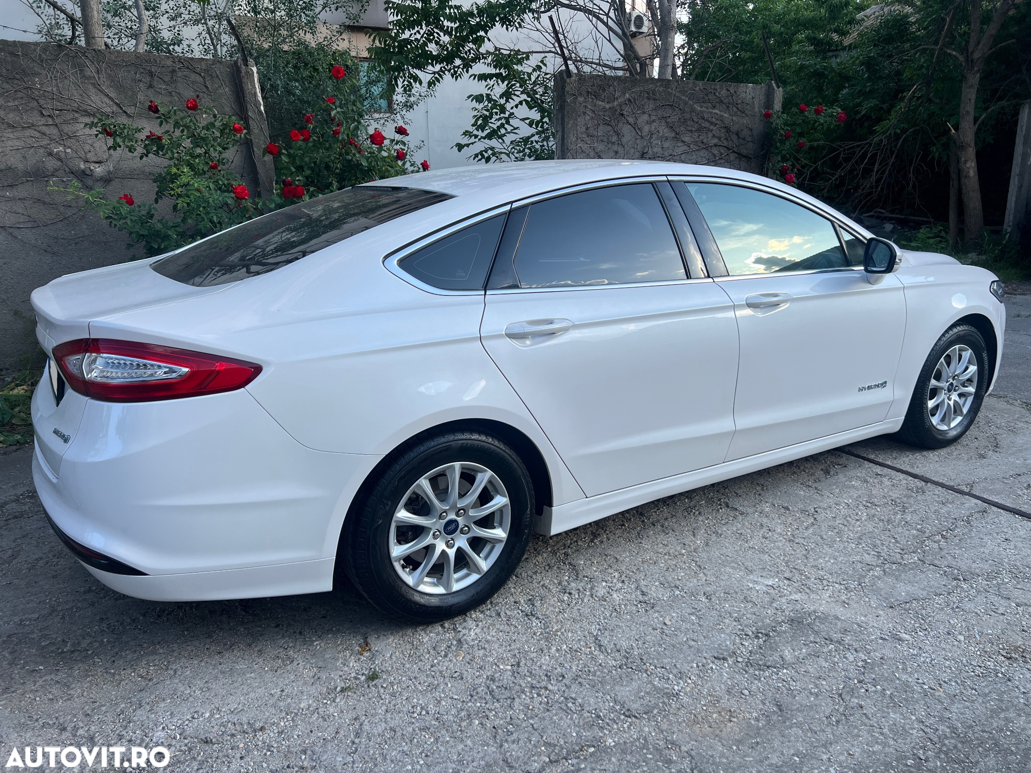 Ford Mondeo 2.0 Hybrid - 2