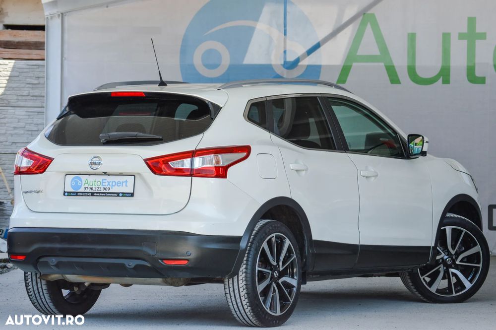 Nissan Qashqai 1.6 DCI Xtronic TEKNA - 18
