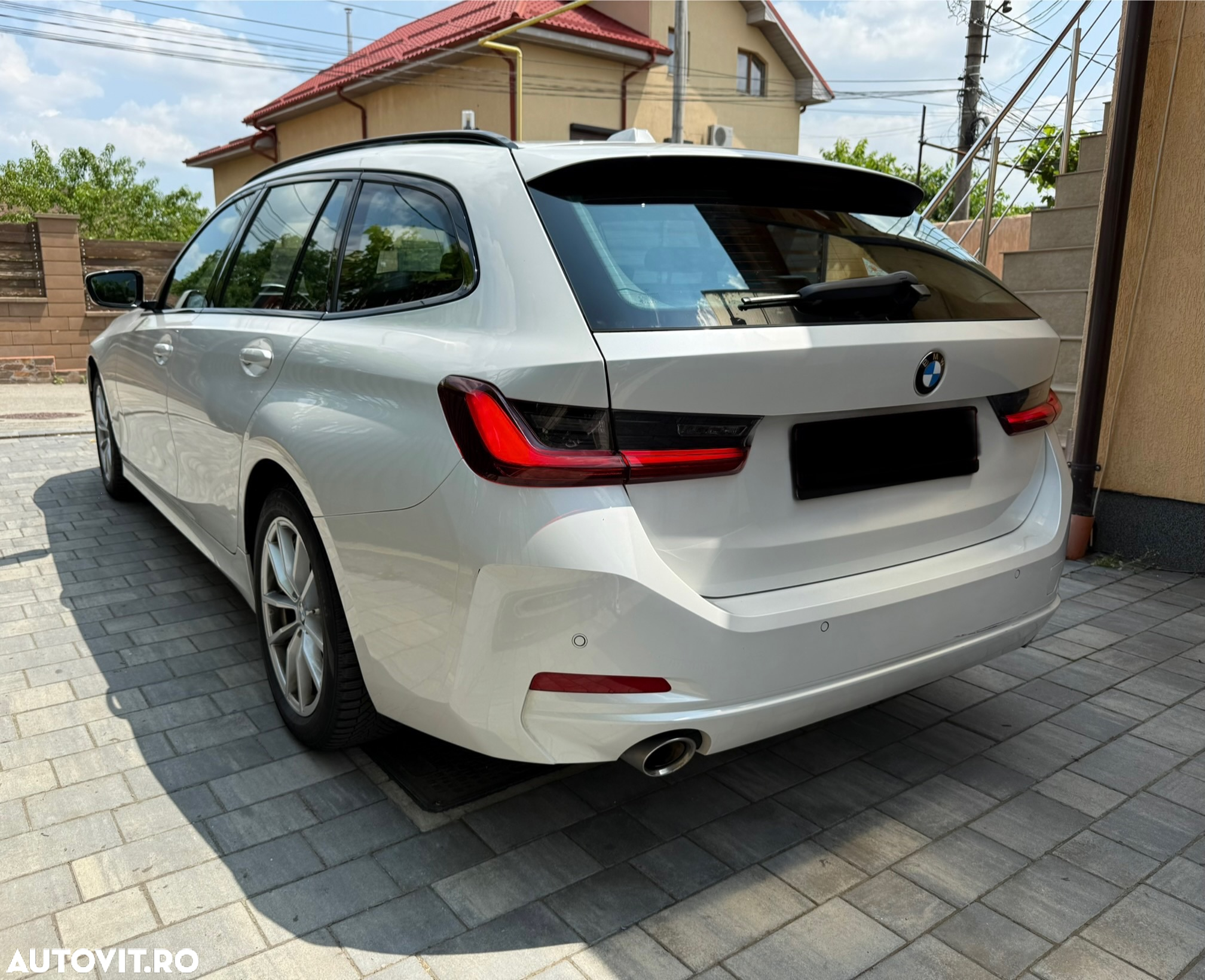 BMW Seria 3 318i Touring Aut. - 6