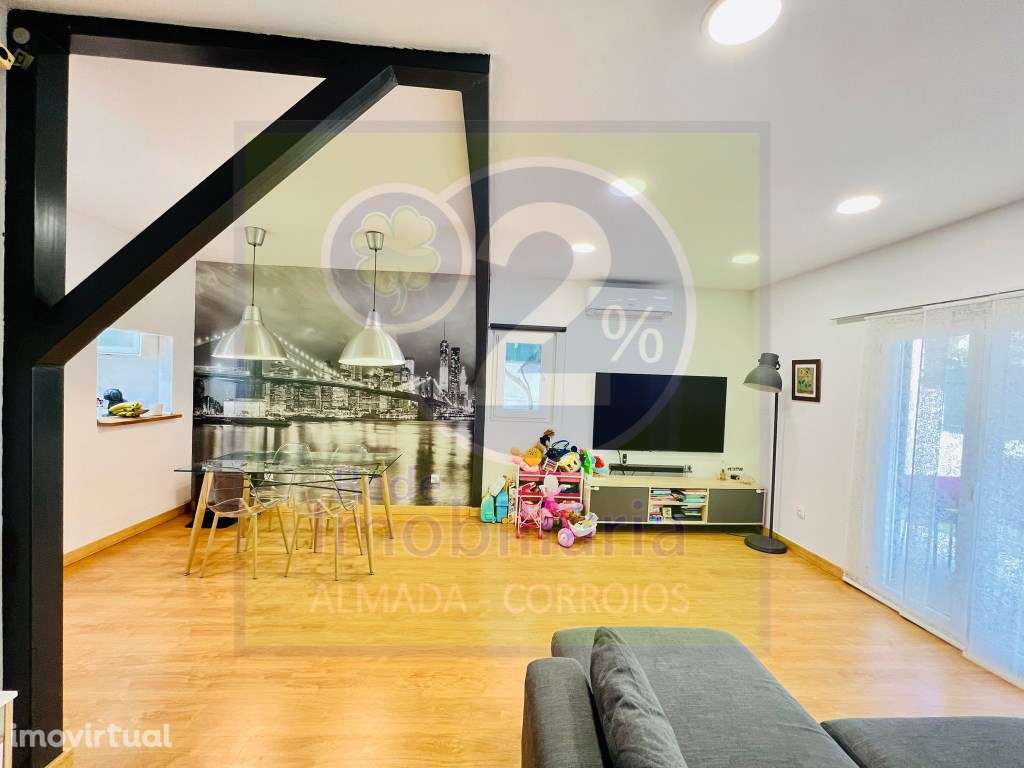 Moradia Isolada, bom espaço exterior - Grande imagem: 3/19