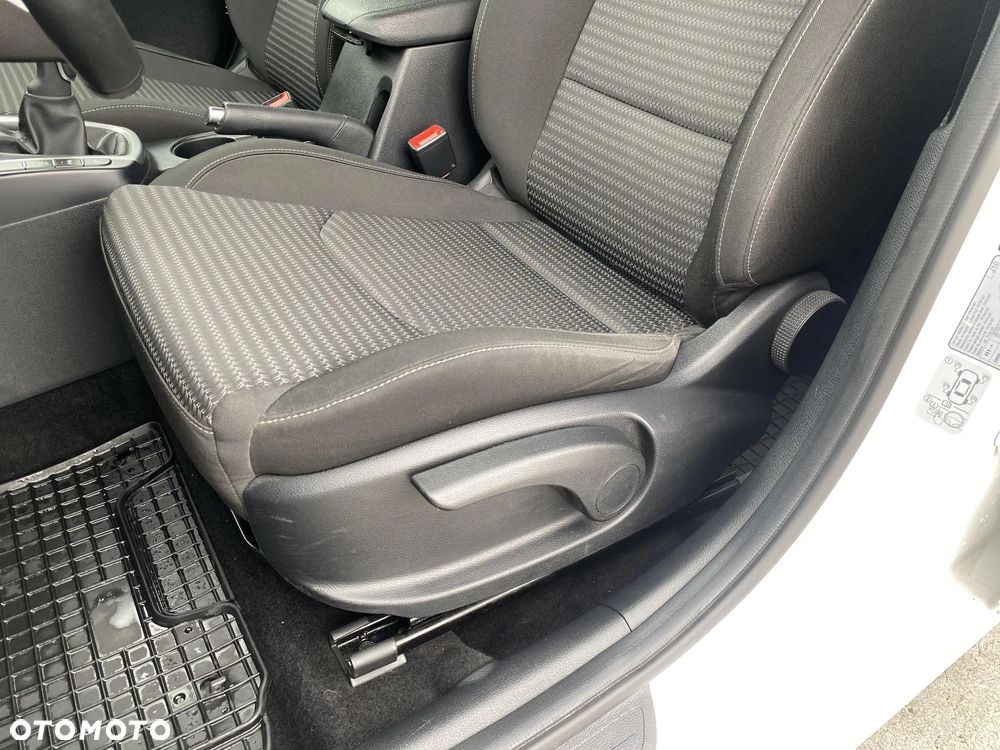 Kia Ceed 1.5 T-GDI M - 13