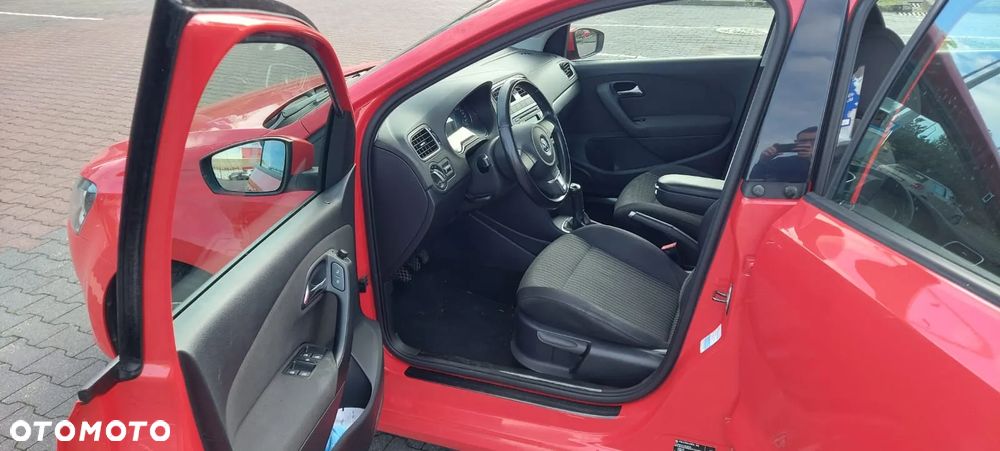 Volkswagen Polo - 11