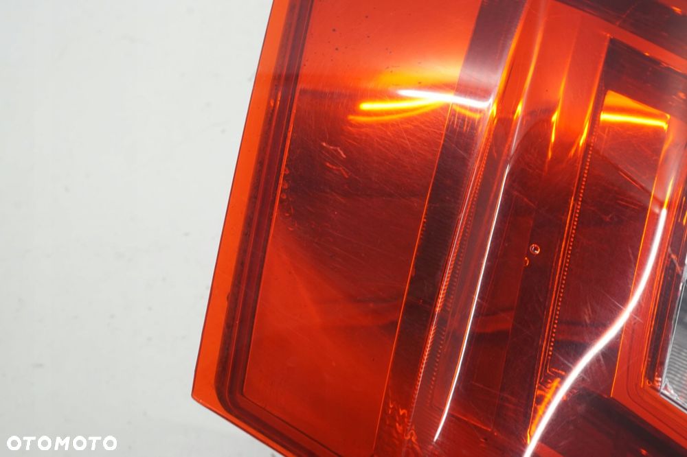 SKODA OCTAVIA III KOMBI 14R LAMPA LEWY TYŁ 5E9945095 - 3