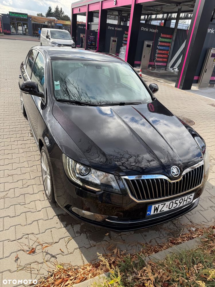 Skoda Superb 2014 photo 3