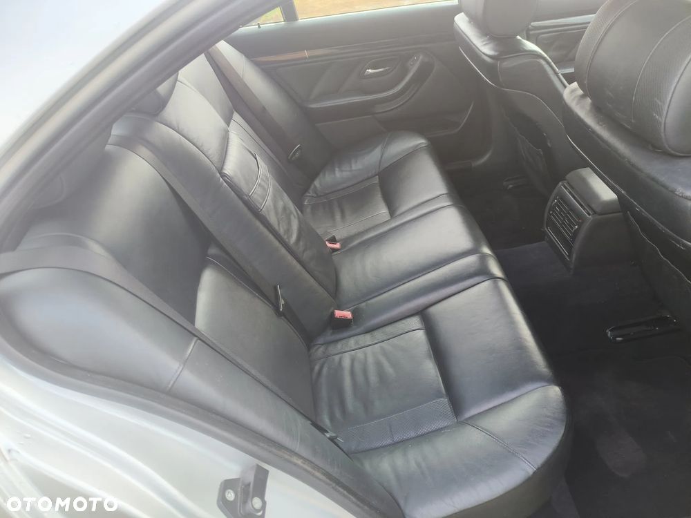 BMW Seria 5 - 13