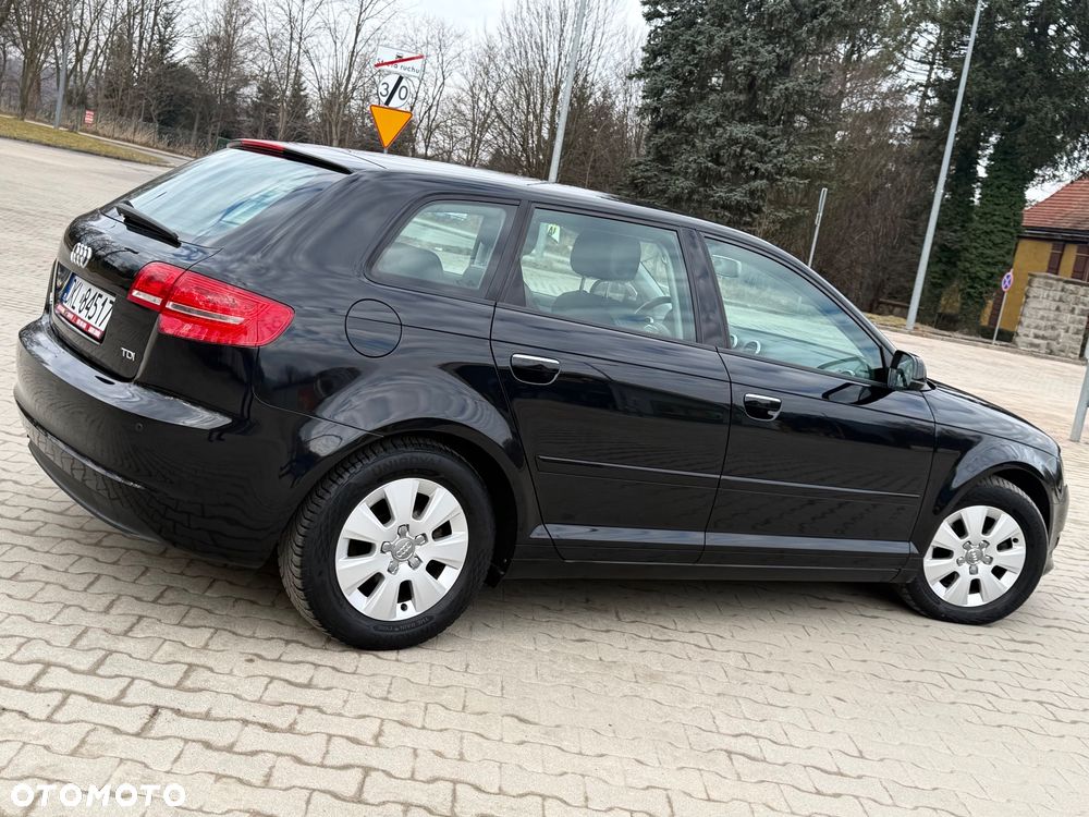 Audi A3 Sportback 1.6 TDI Attraction - 5