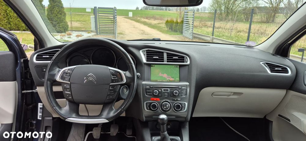 Citroën C4 VTi 120 Exclusive - 12