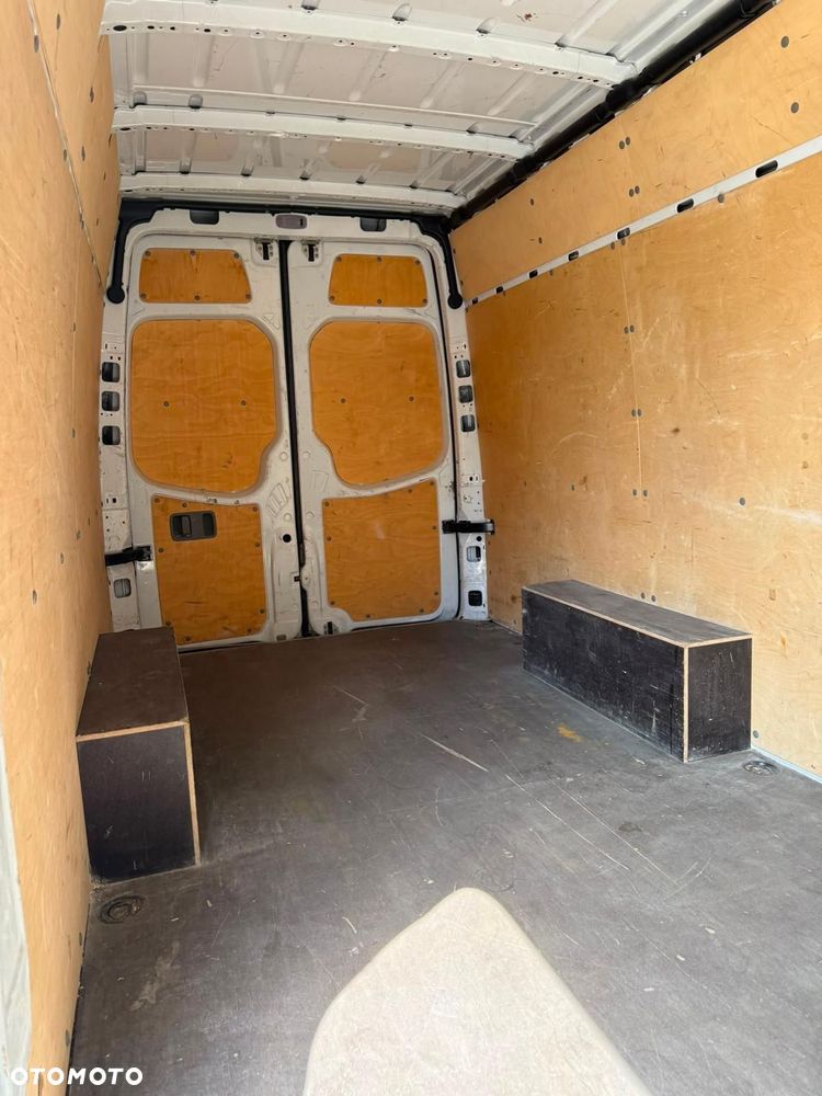 Mercedes-Benz SPRINTER - 11