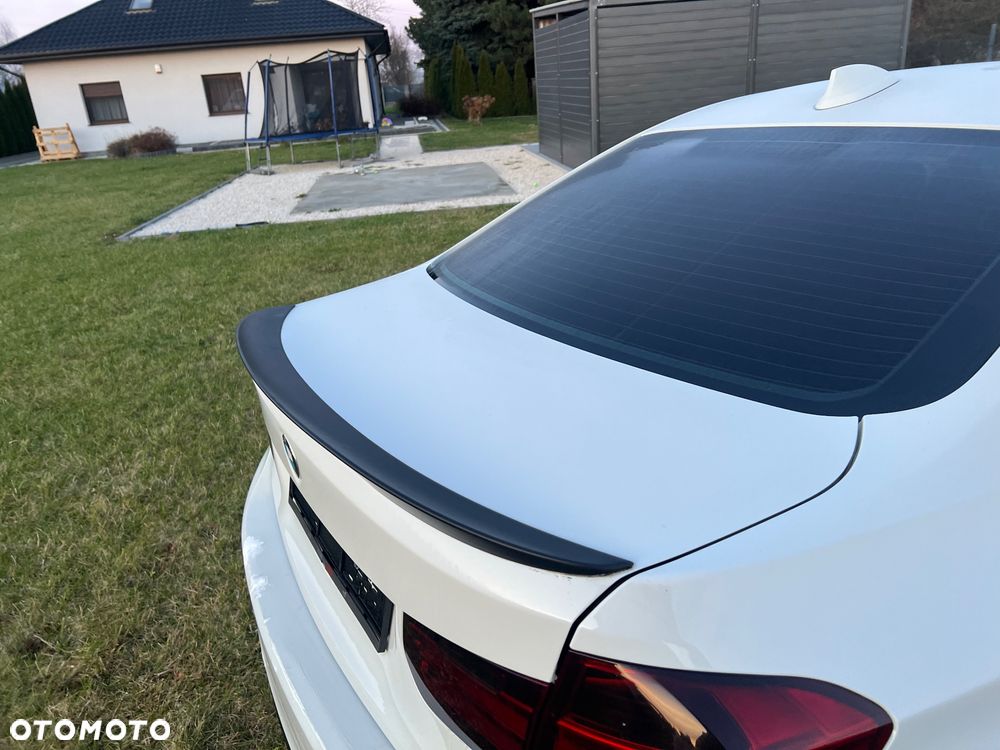 BMW Seria 3 320i Sport Line - 19