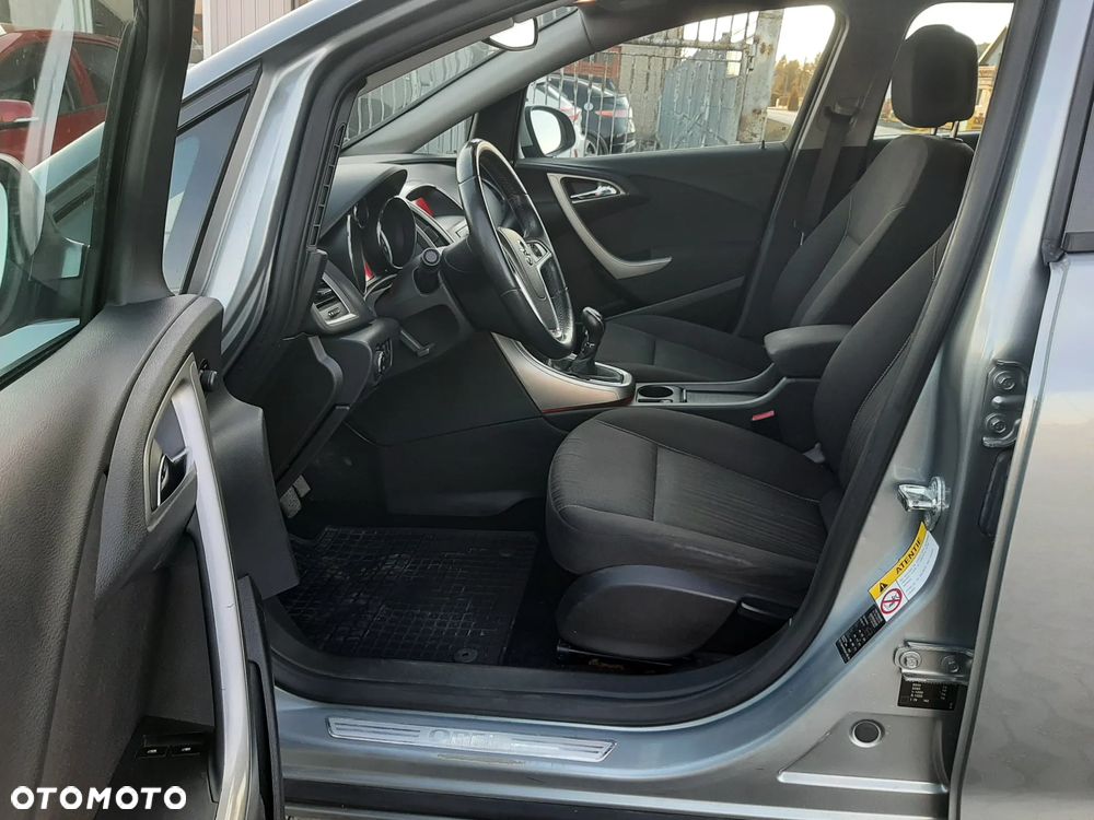 Opel Astra IV 1.4 T Cosmo S&S - 23