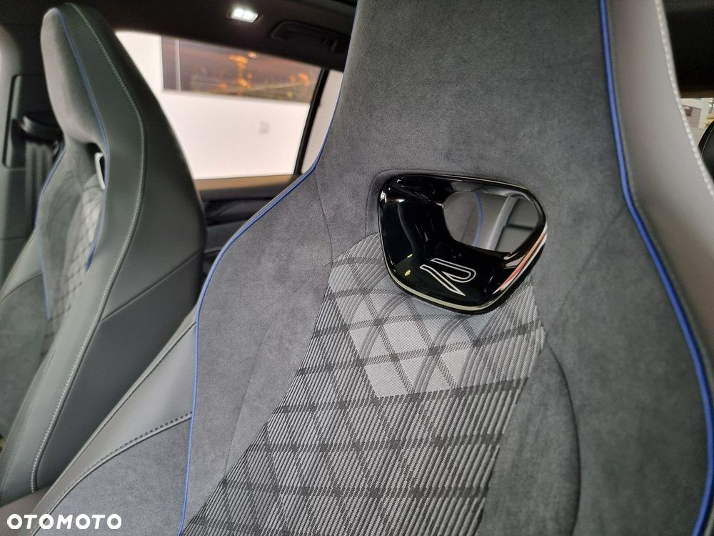 Volkswagen Tiguan - 12