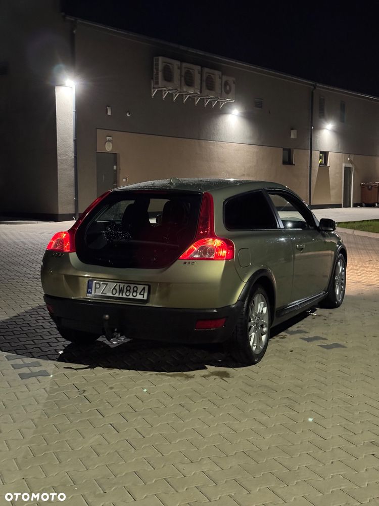 Volvo C30 2.0D Momentum - 28