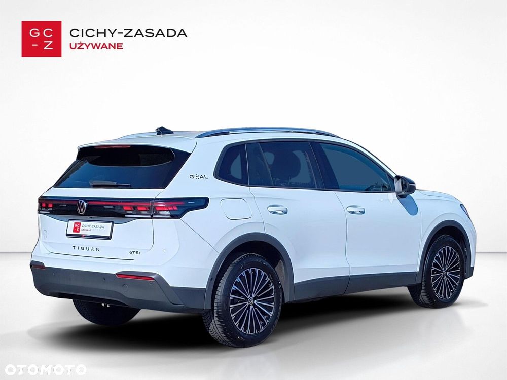 Volkswagen Tiguan - 5