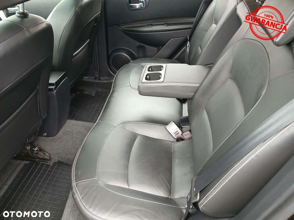Nissan Qashqai - 25