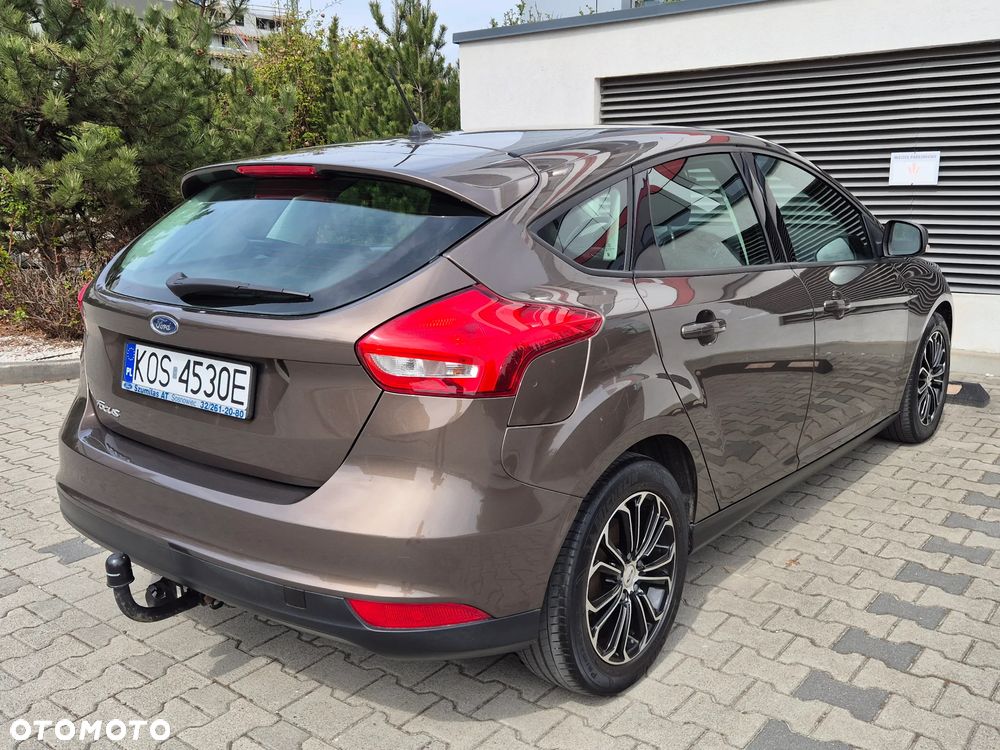 Ford Focus 1.6 Gold X - 24