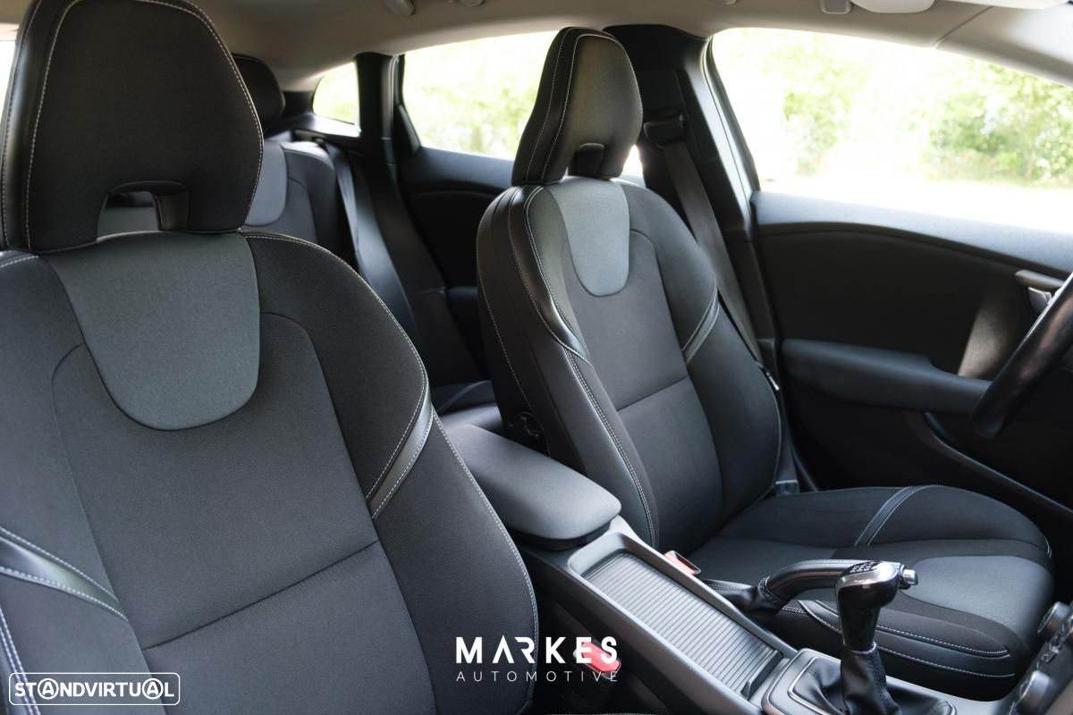 Volvo V40 1.6 D2 Eco Momentum - 10