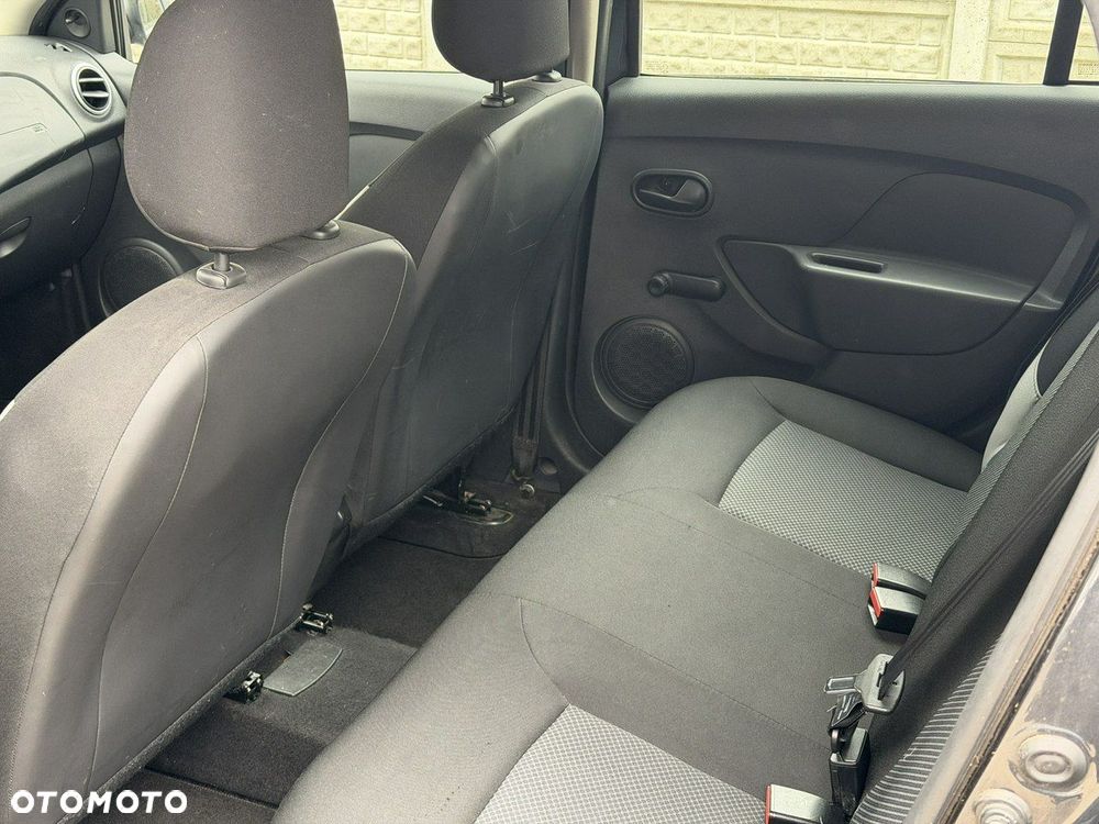 Dacia Logan - 11