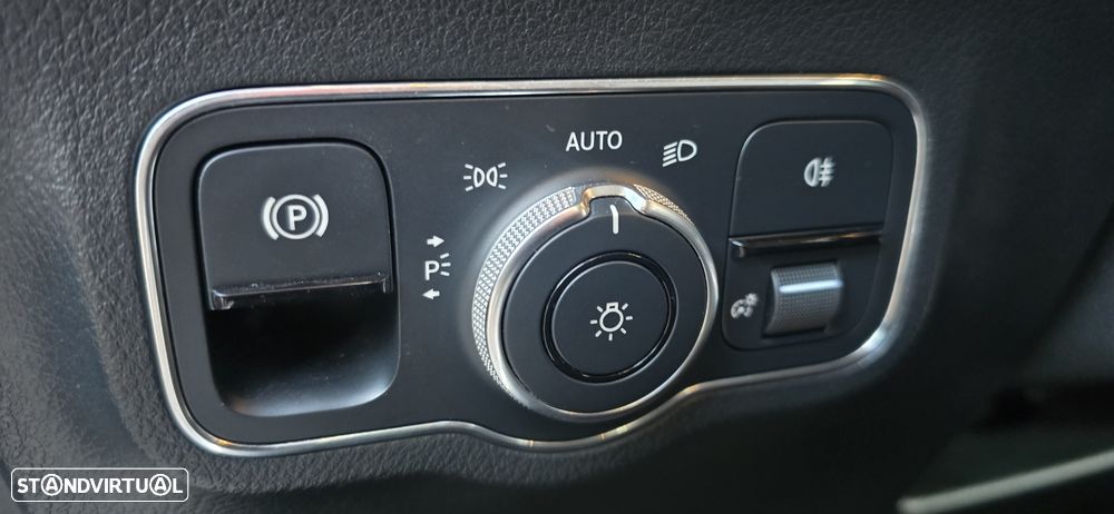 Mercedes-Benz B 180 d 7G-DCT Progressive - 14