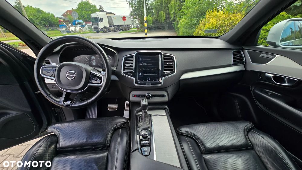 Volvo XC 90 D5 SCR AWD R-Design 7os - 21