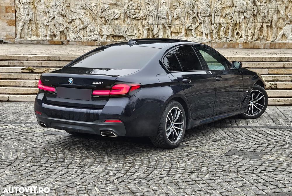 BMW Seria 5 530i xDrive AT MHEV - 2