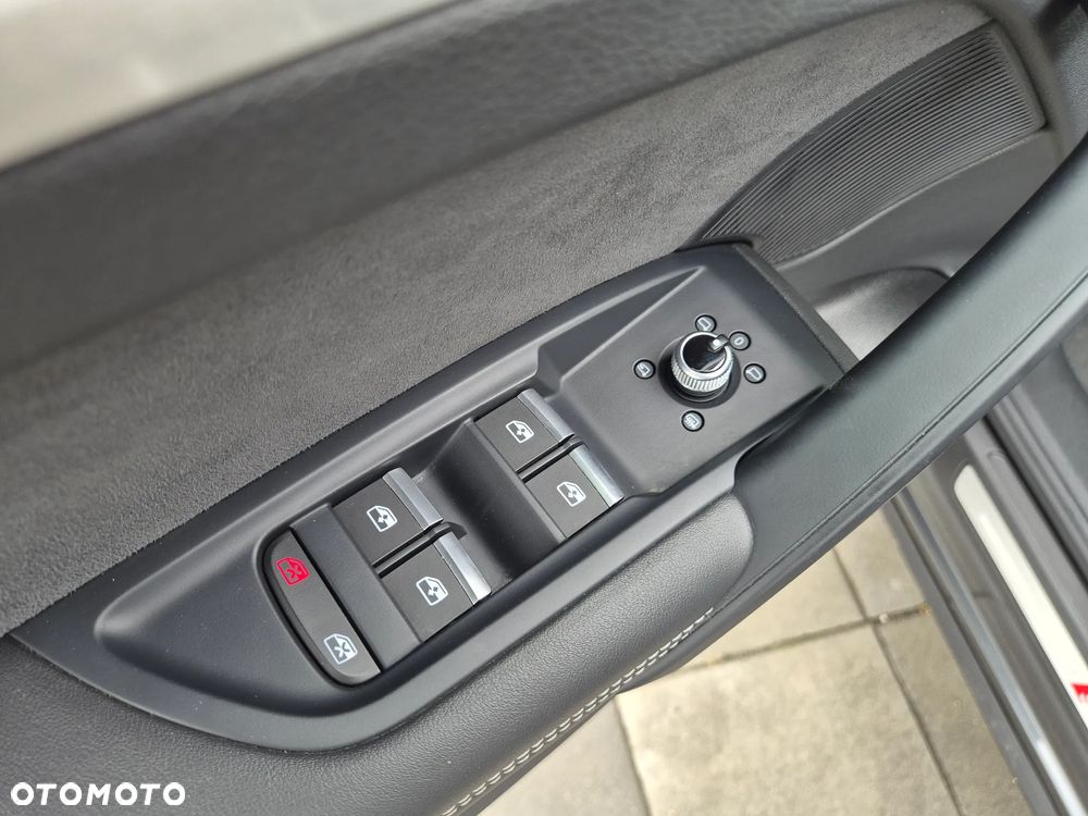 Audi Q5 40 TDI quattro S tronic S line - 36